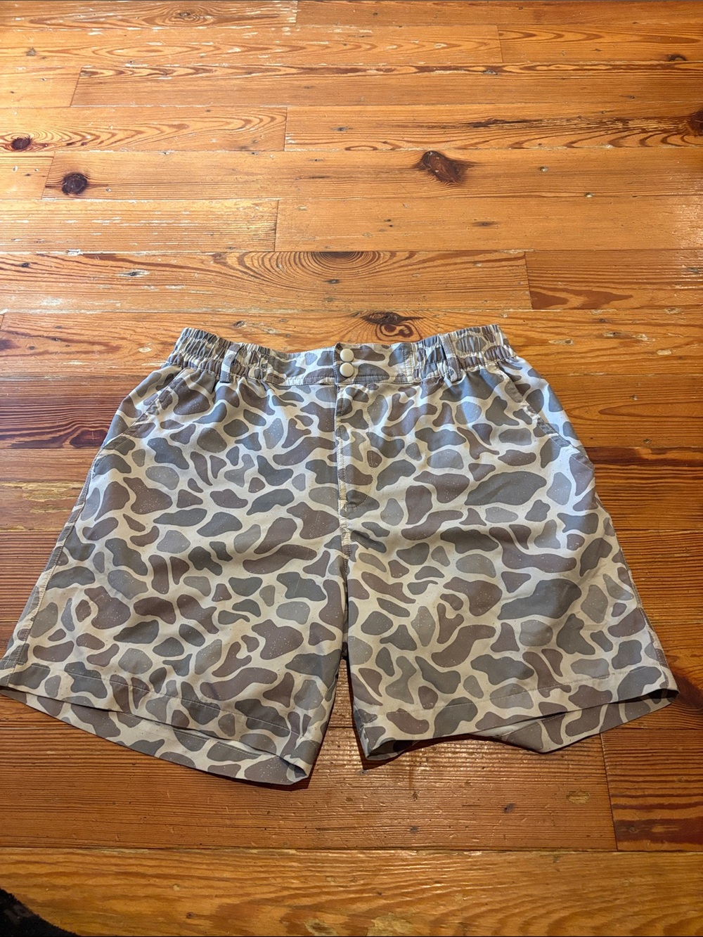 BURLEBO Men's Gray and Light Gray Camo Swim Trunks